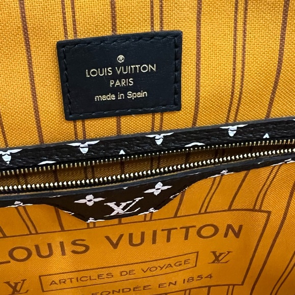 🎉 Authentic Louis Vuitton Monogram Giant Jungle Neverfull MM(No Pouch) - Picture 7 of 16